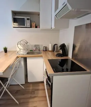 Le Jeanne D'arc Avec Sa Terrasse By Unsejouranancy Fr Nancy