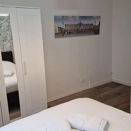 Le Jeanne D'arc Avec Sa Terrasse By Unsejouranancy Fr Appartamento *